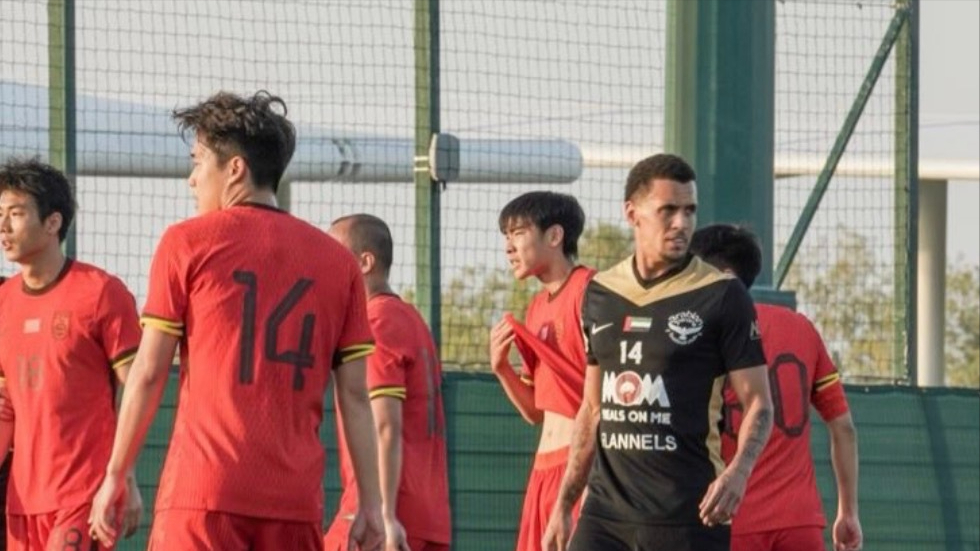 虎扑体育-邵佳一国足头号球星诞生！上演连场破门，新世界杯周期主力稳了？