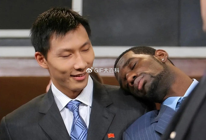虎扑足球-易建联真的混不下NBA吗?5年换4队后才发现,答案可能让人意外|布鲁克林篮网队|球员|联盟|篮网|环境_新浪体育_新浪新闻