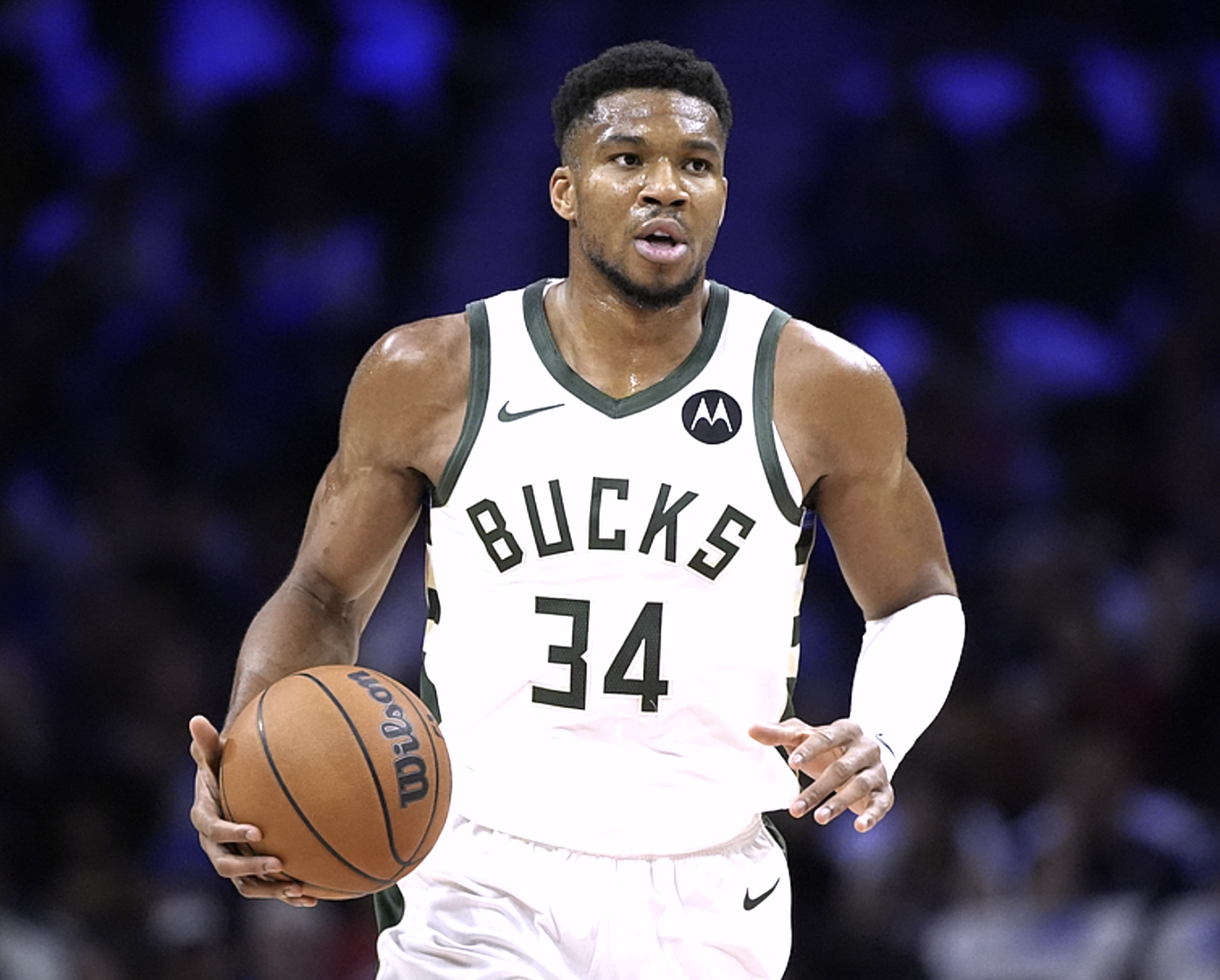 虎扑体育-就在今天！字母哥保持了11年的NBA纪录被打破了
